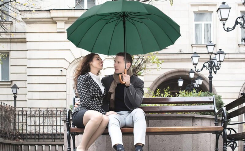 Luxurious large umbrella - big enough for 2 people - dark green 33